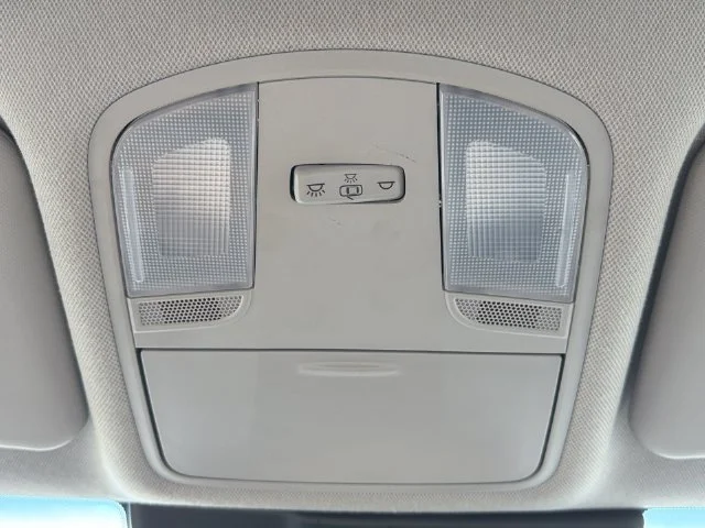 Used 2023 Silver Hyundai SEL image 29