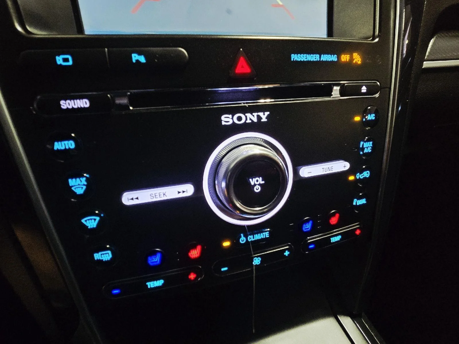 Used 2018 Blue Ford Sport image 37