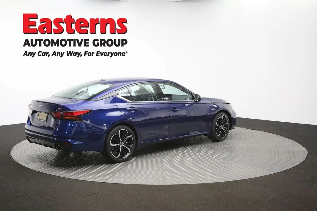 Used 2024 Blue Nissan 2.5 SR image 43