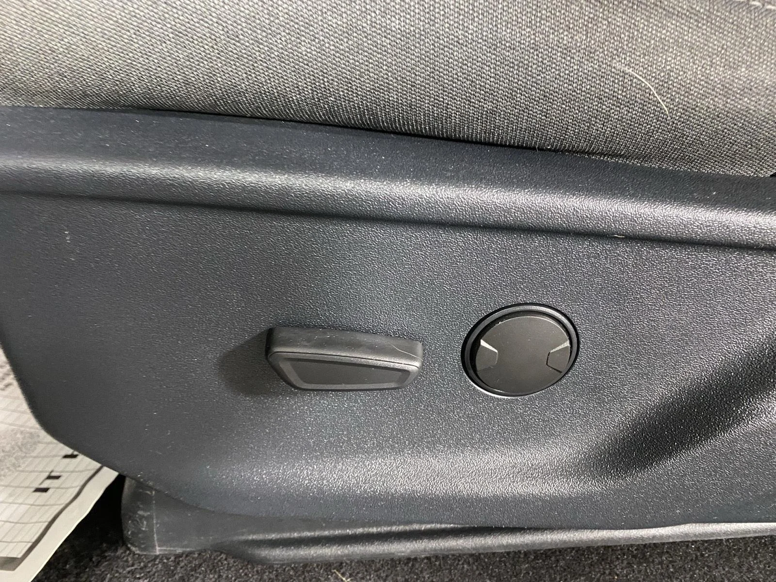Used 2025 Iconic Silver Ford XLT image 11