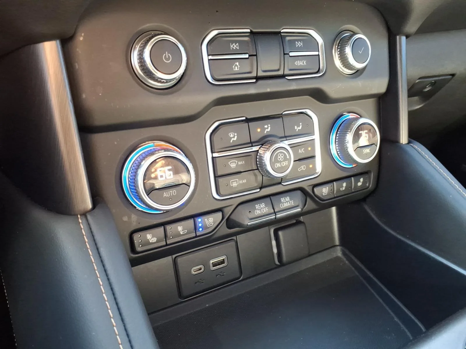 Used 2021 Dark Sky Metallic GMC AT4 image 26