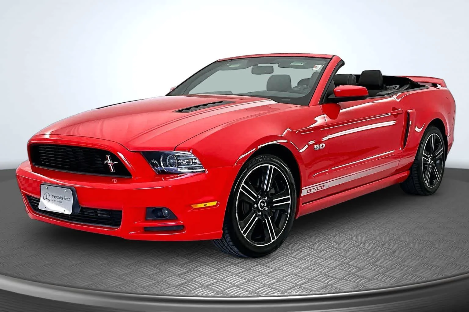 2014 Ford Mustang GT Premium's photo