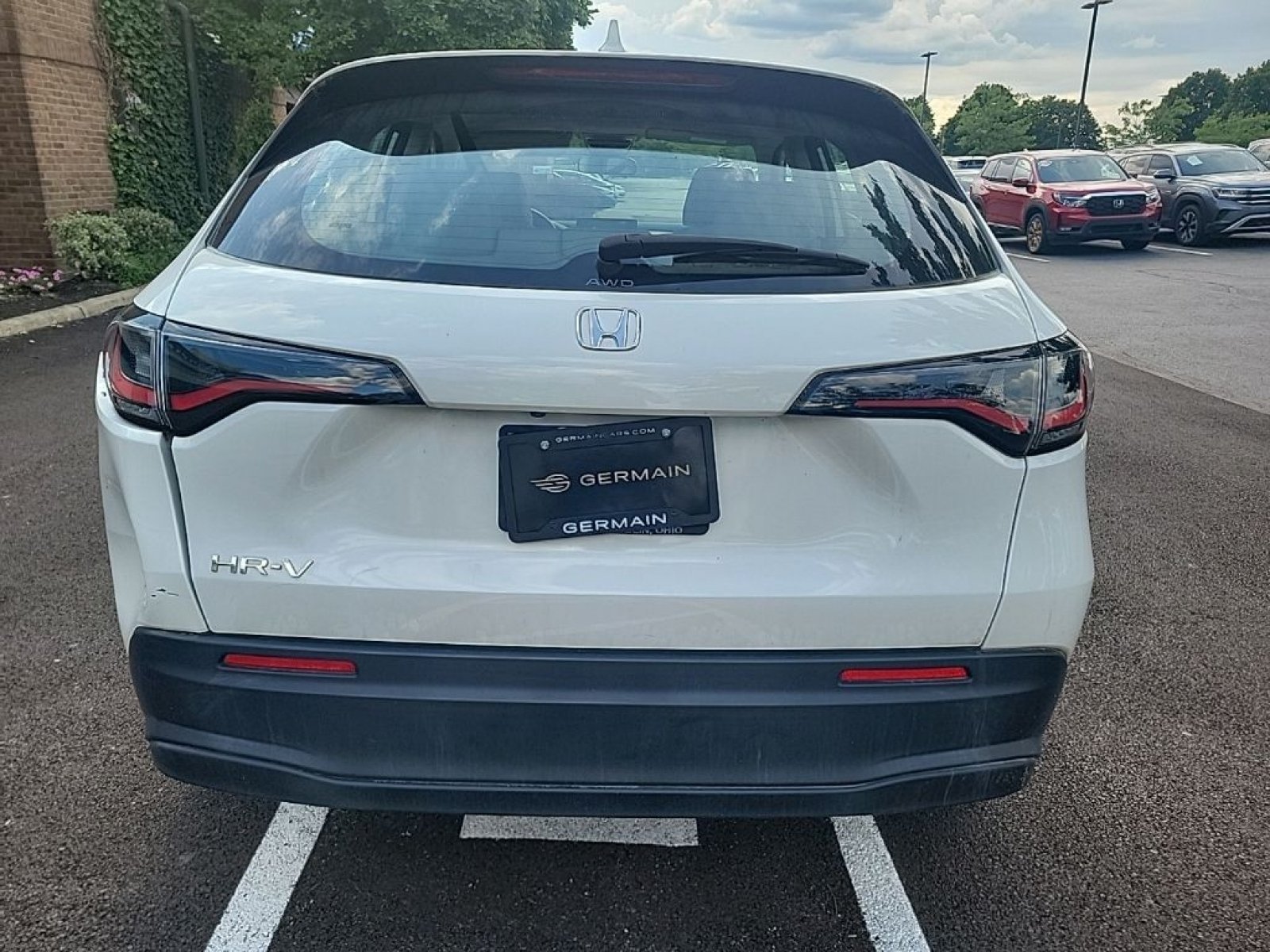 Certified Used 2023 Platinum White Pearl Honda LX image 9
