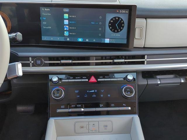 New 2026 Gray Hyundai SE image 11