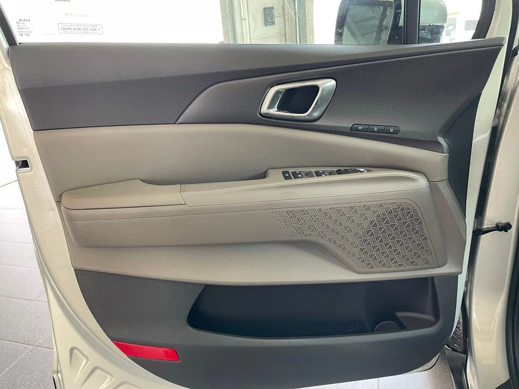 New 2026 White Kia EX image 17