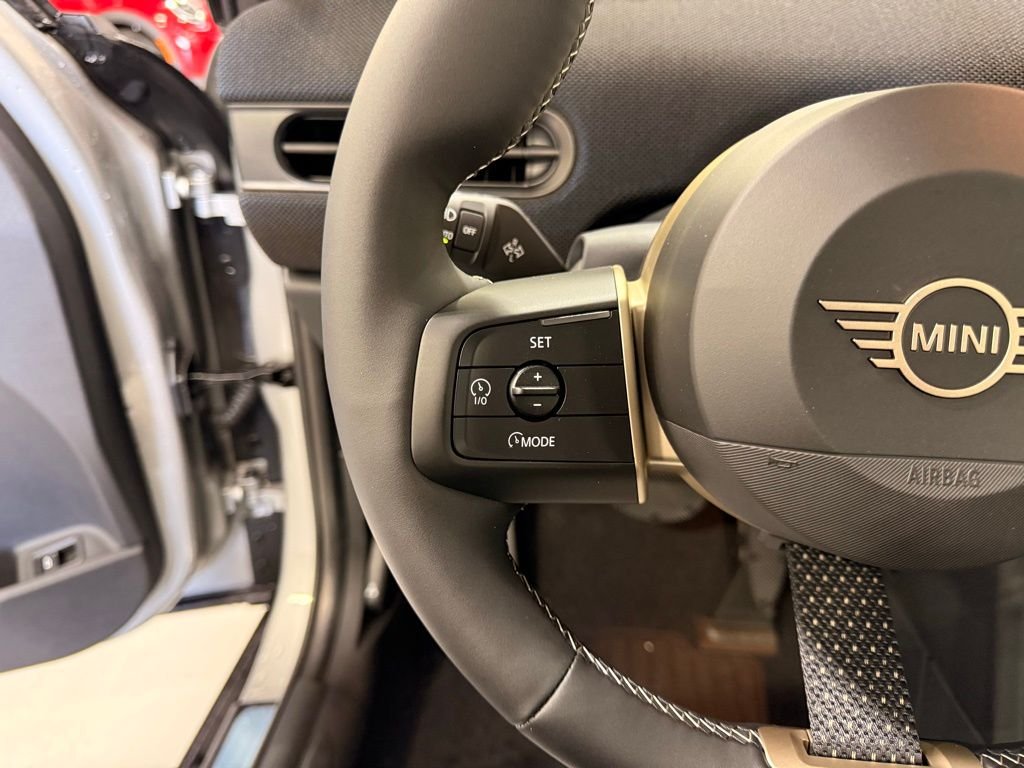 2025 MINI Hardtop 4 Door S - Photo 13