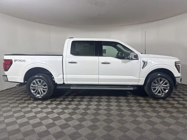 New 2026 Star White Metallic Tri-Coat Ford Lariat image 2