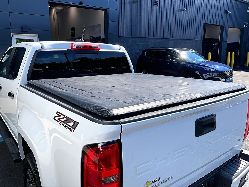 Used 2021 White Chevrolet Z71 image 25
