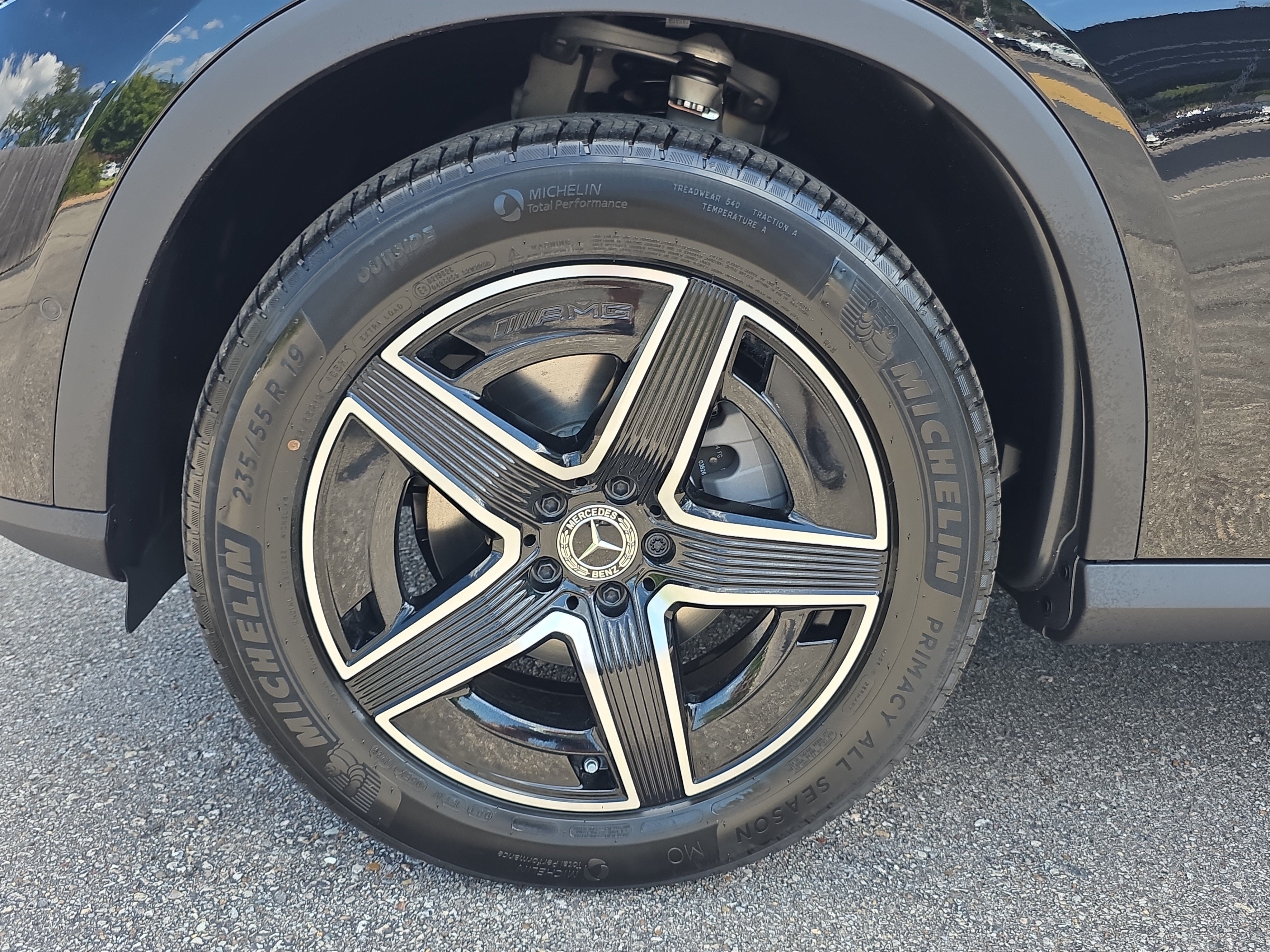 New 2026 Black Mercedes-Benz GLC 300 image 36