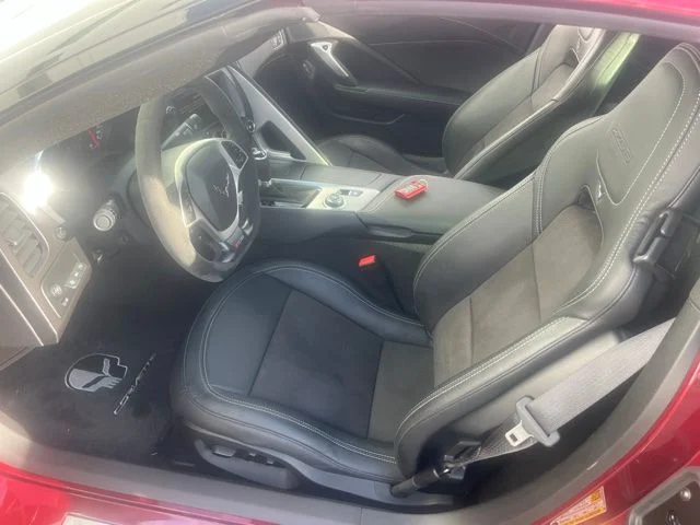 Used 2018 Red Chevrolet Z06 image 10