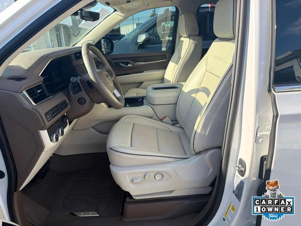Used 2023 White GMC Denali image 4