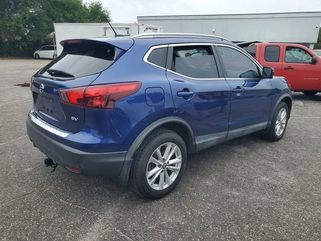 Used 2019 Blue Nissan SV image 4