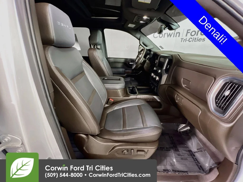 Used 2022 White Frost Tri-Coat GMC Denali image 16