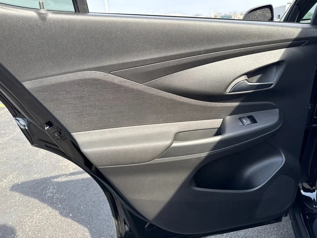 New 2026 Ebony Twilight Metallic Buick Preferred image 29