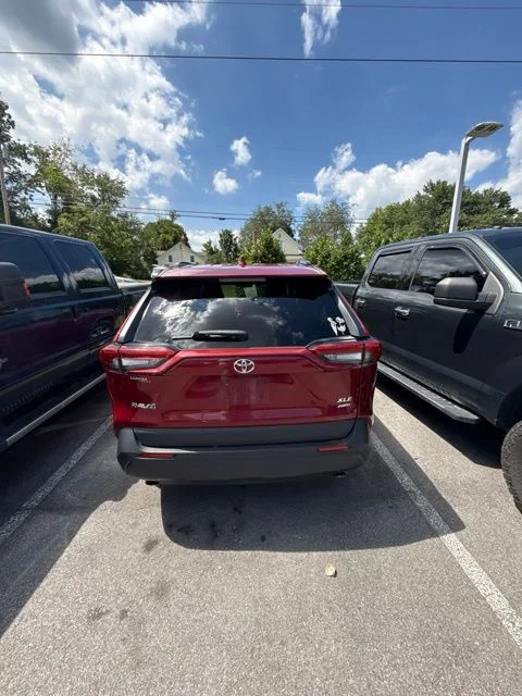 Used 2019 Red Toyota XLE image 15