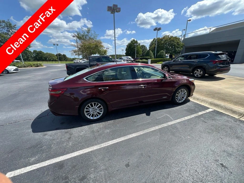 Used 2018  Toyota Limited image 6