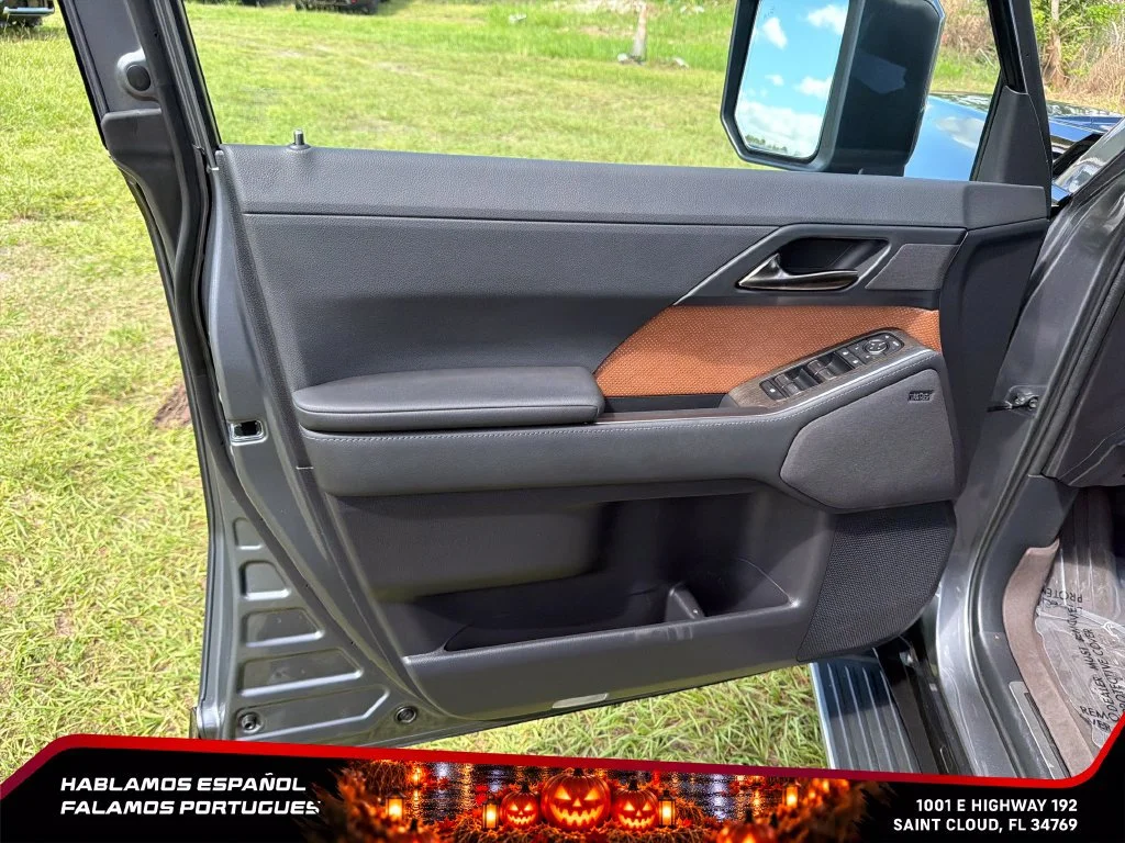 Used 2025 Gray Lexus Luxury image 12