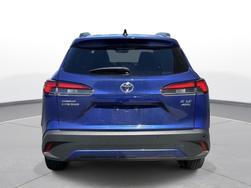 Used 2025 Blue Crush Metallic Toyota XLE image 7