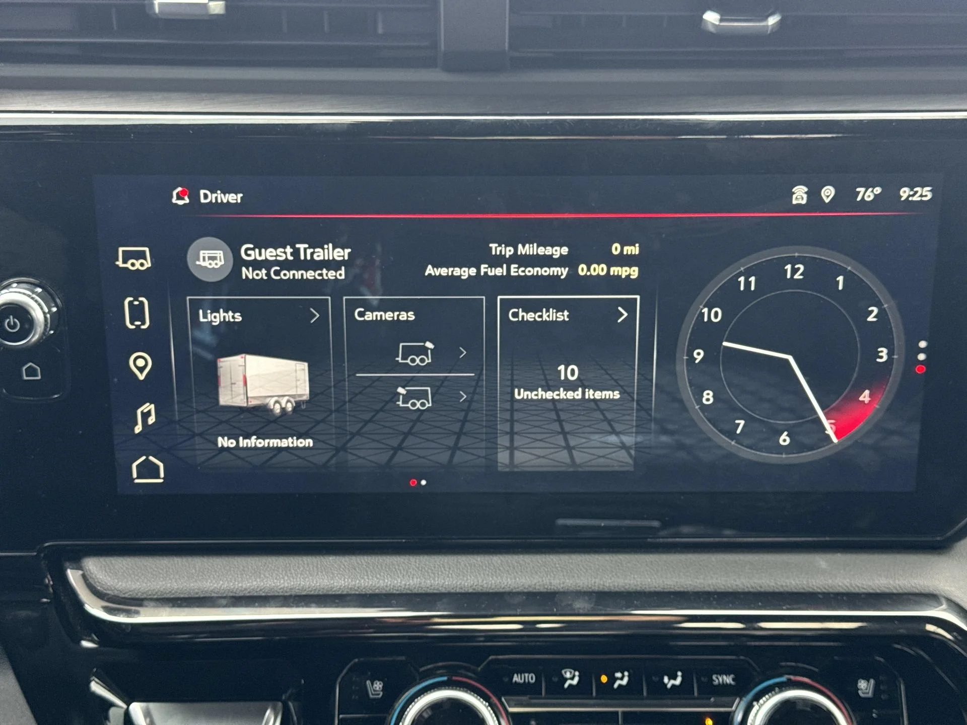 2024 GMC Sierra 2500HD AT4 - Photo 16