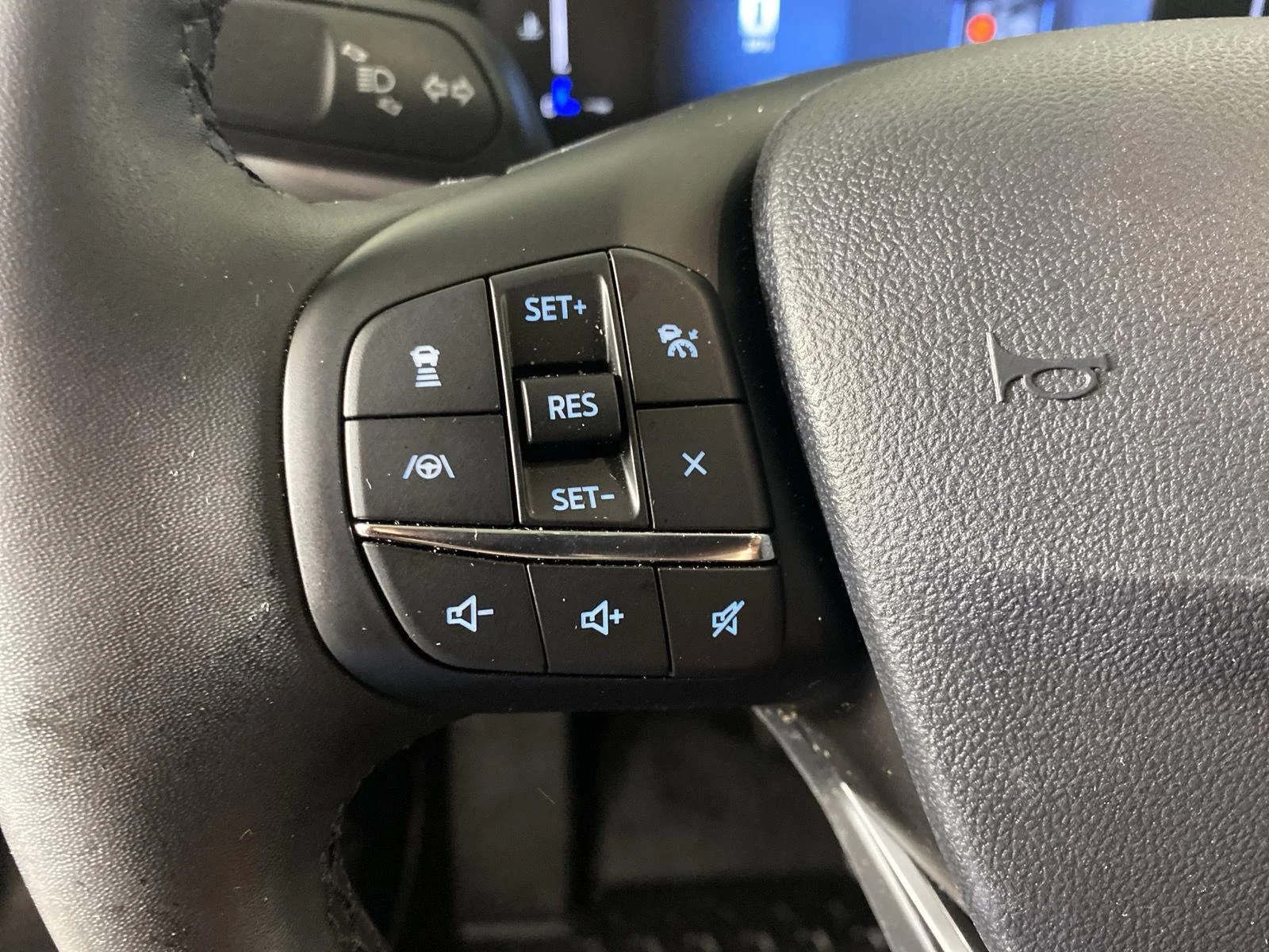 New 2026 Carbonized Gray Metallic Ford Big Bend® image 15