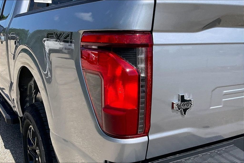New 2026 Ford F-150 XLT 4D SuperCrew