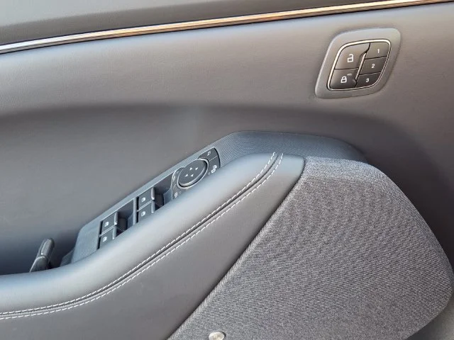 New 2026 Glacier Gray Metallic Tri-coat Ford Premium image 28
