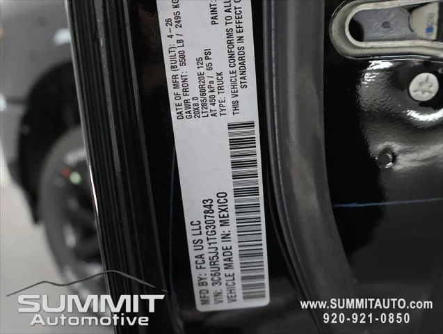 New 2026 Diamond Black Crystal Pearl-Coat Exterior Paint RAM BIG HORN image 72