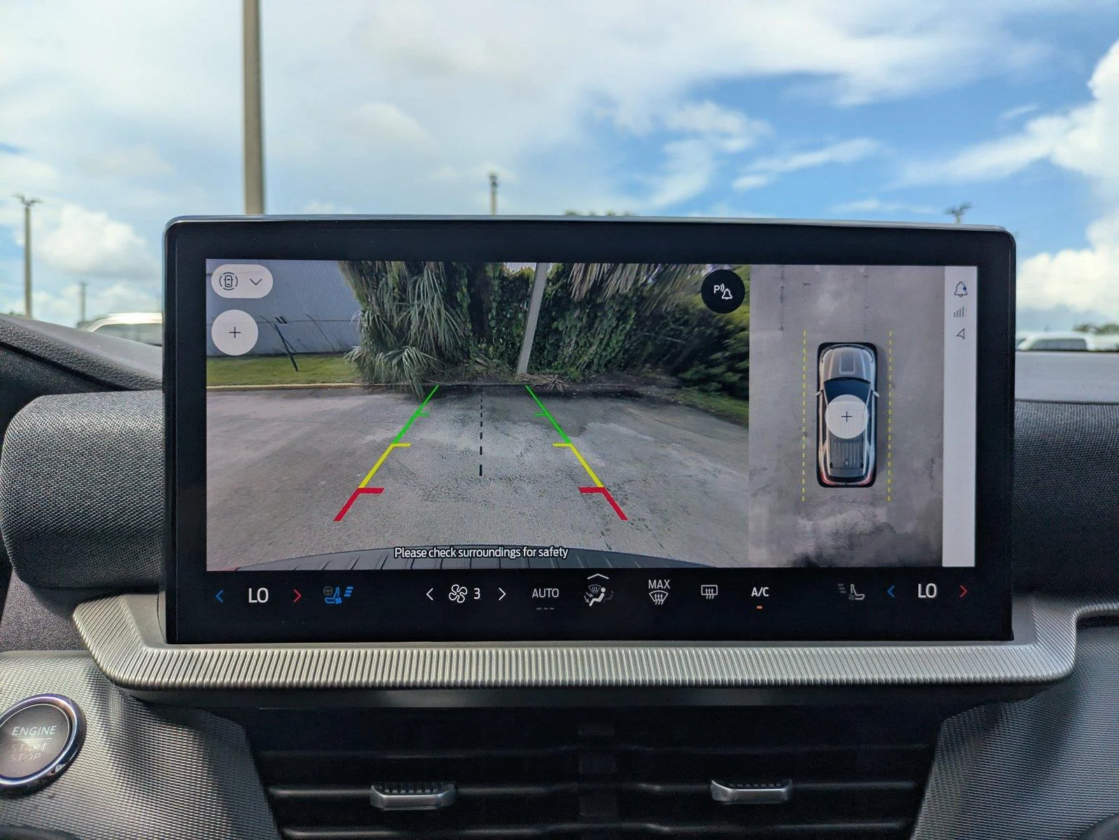 2025 Ford Explorer ST - Photo 26