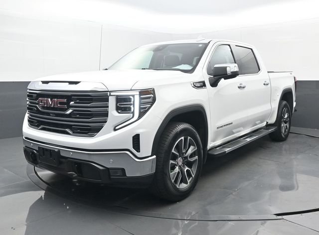 Used 2024 Summit White GMC SLT image 24