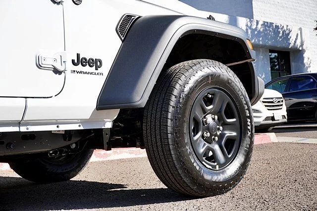 New 2026 Bright White Clear-Coat Exterior Paint Jeep Sport image 8