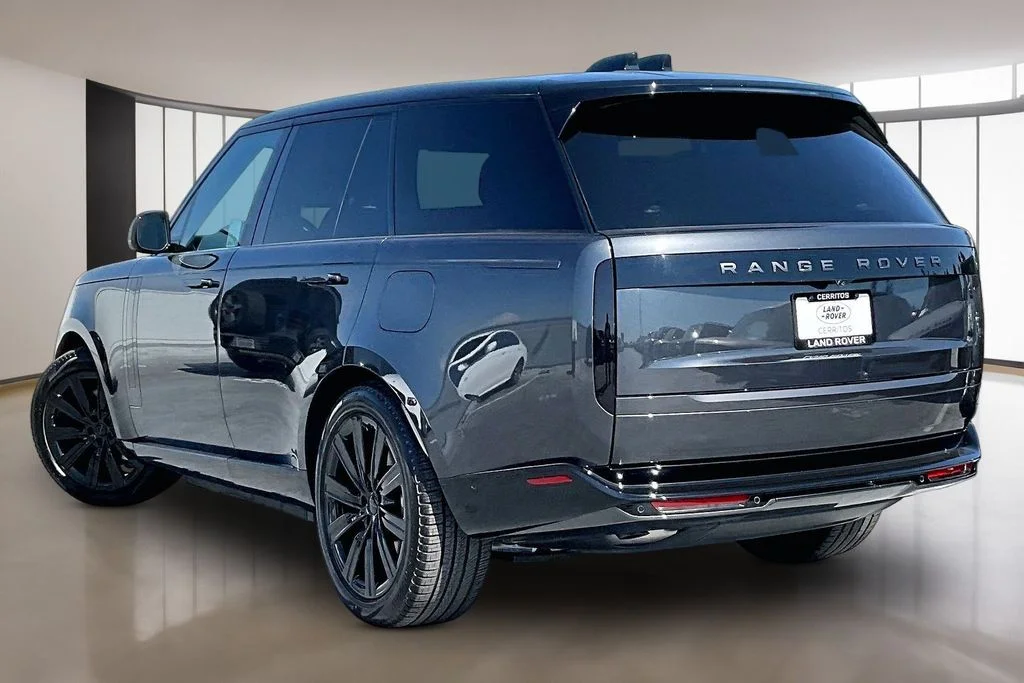 New 2026 Gray Land Rover SE image 3
