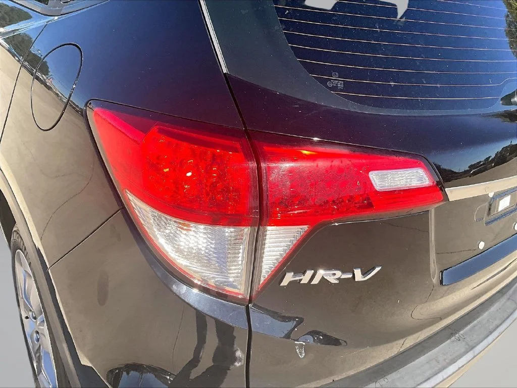 Used 2019 Black Honda LX image 28