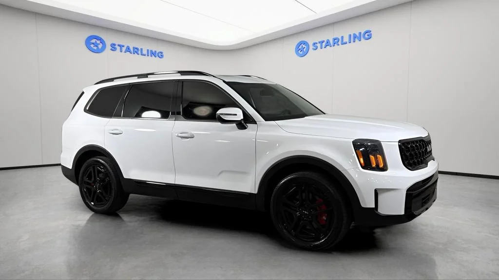 Used 2024 White Kia EX X-Line image 12