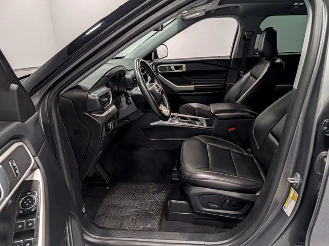 Used 2023 Gray Ford XLT image 11