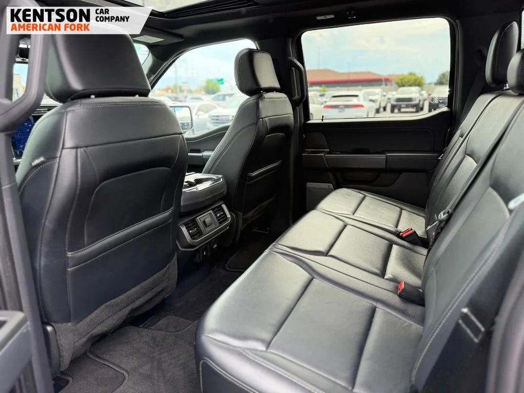 Used 2024 Silver Ford XLT image 31