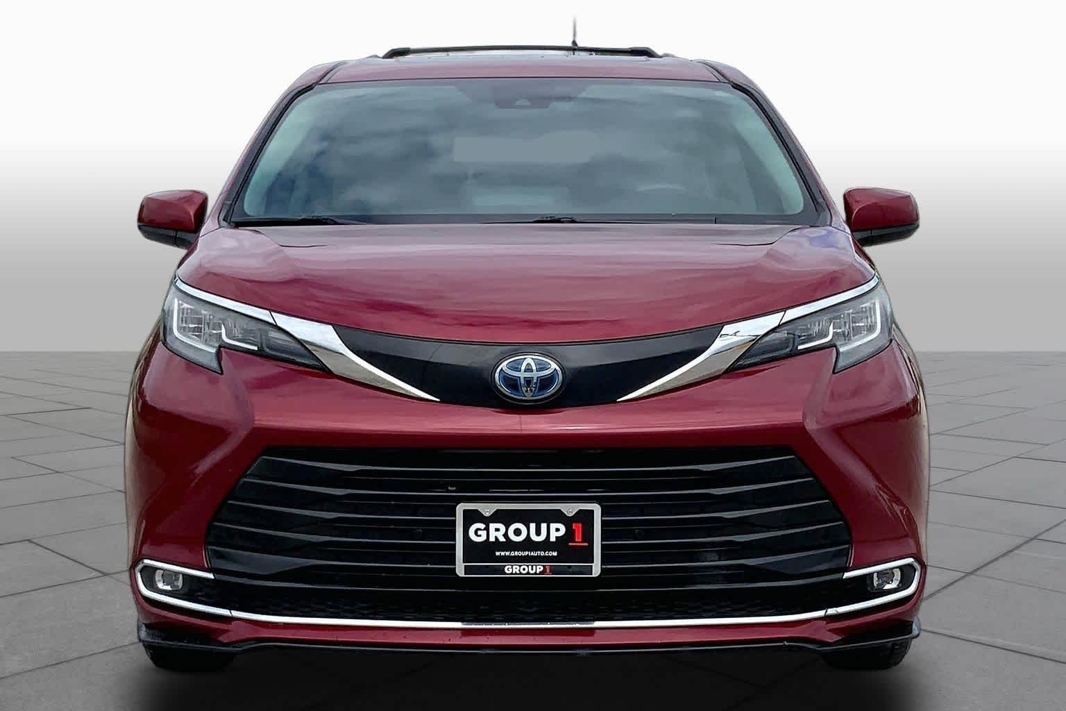 Used 2023 Ruby Flare Pearl Toyota XLE image 3