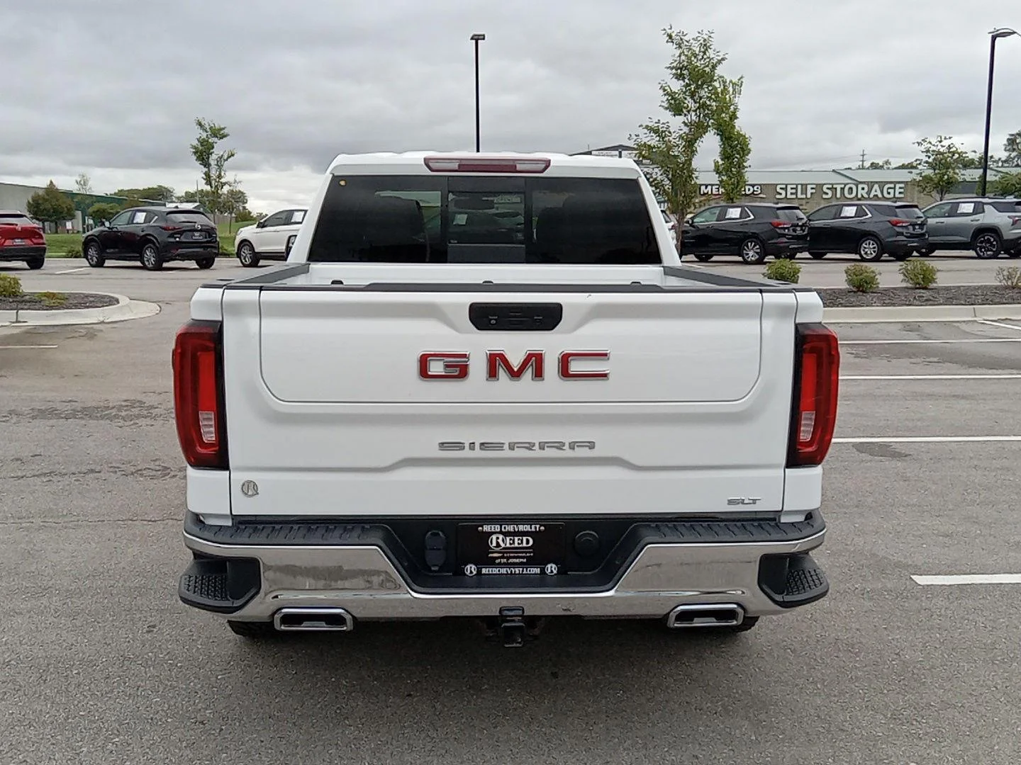 Used 2021 SUMMIT WHITE GMC SLT image 25