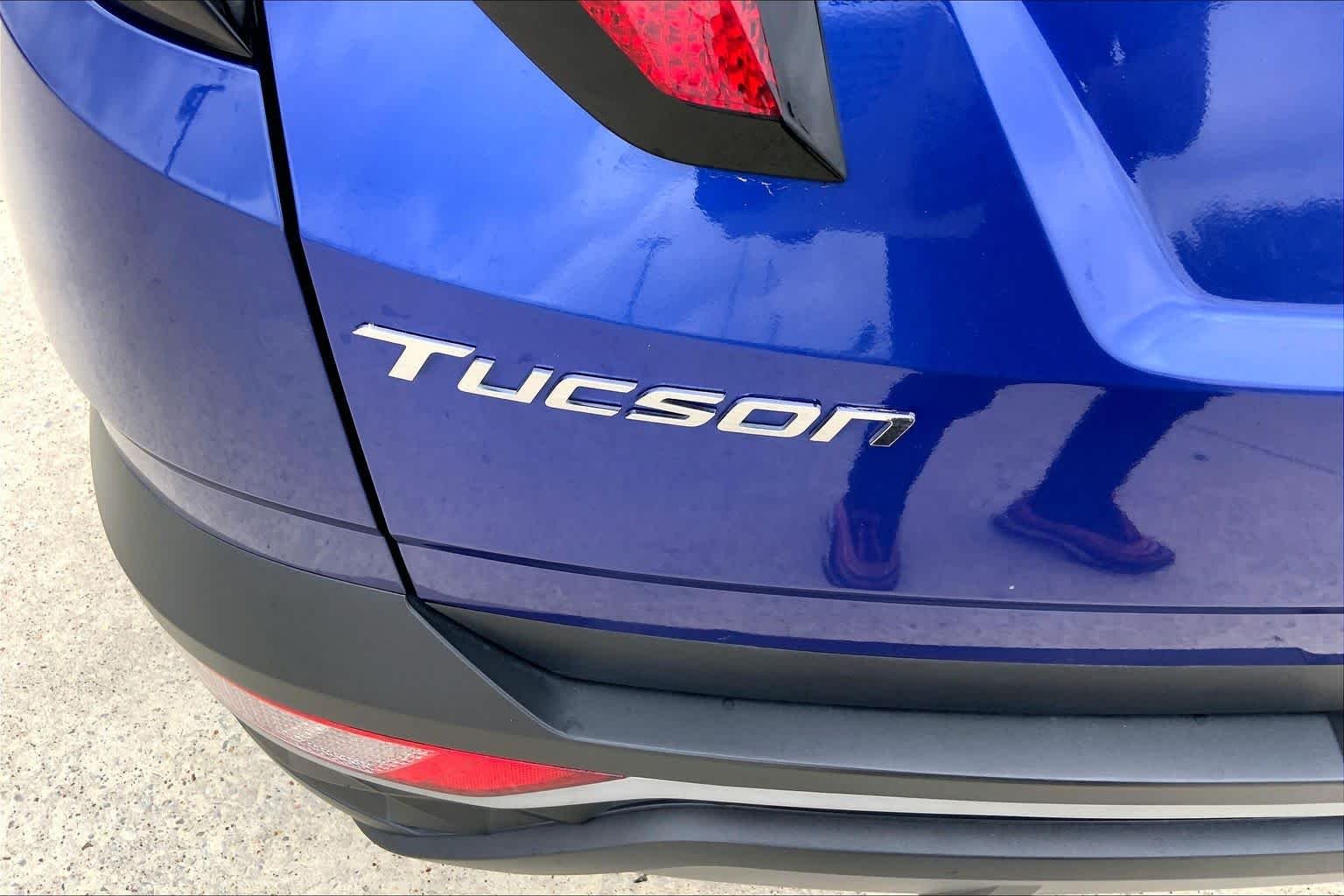 Used 2024 Intense Blue Hyundai SEL image 10