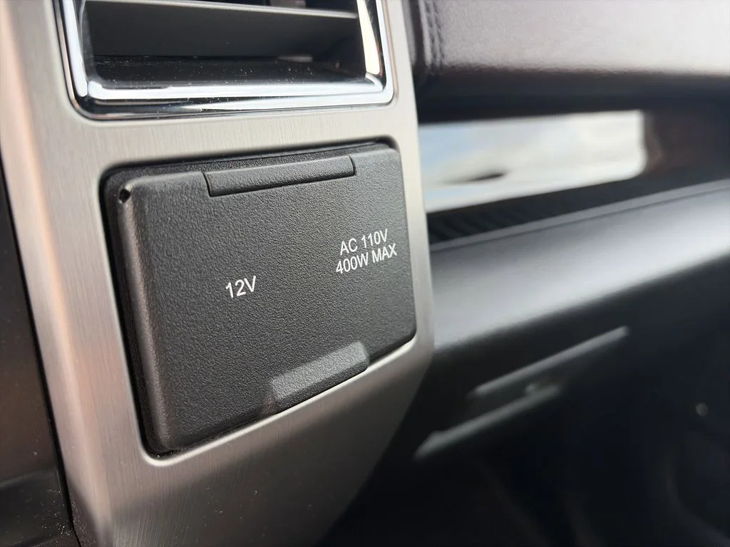 Used 2015 Black Ford Platinum image 26