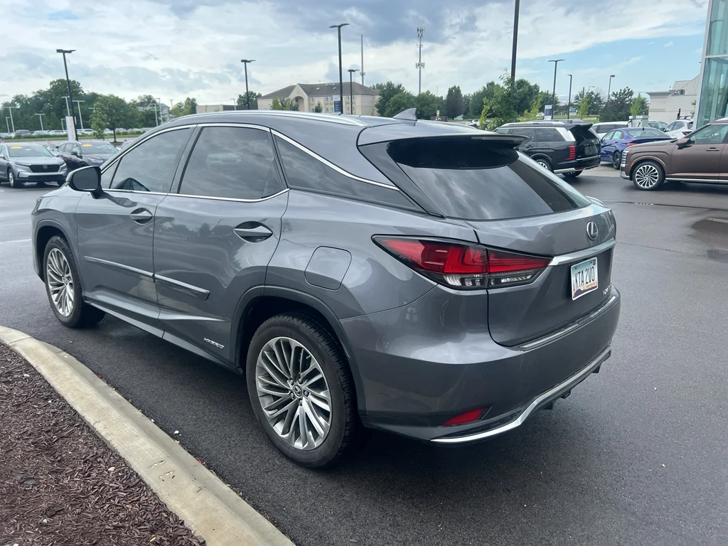 Used 2022 Nebula Gray Pearl Lexus LUXU image 15