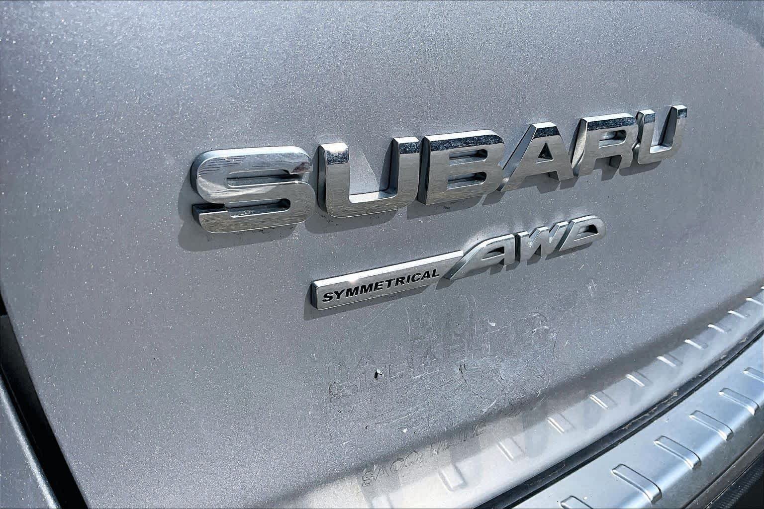 Certified Used 2024 Ice Silver Metallic Subaru Limited image 10