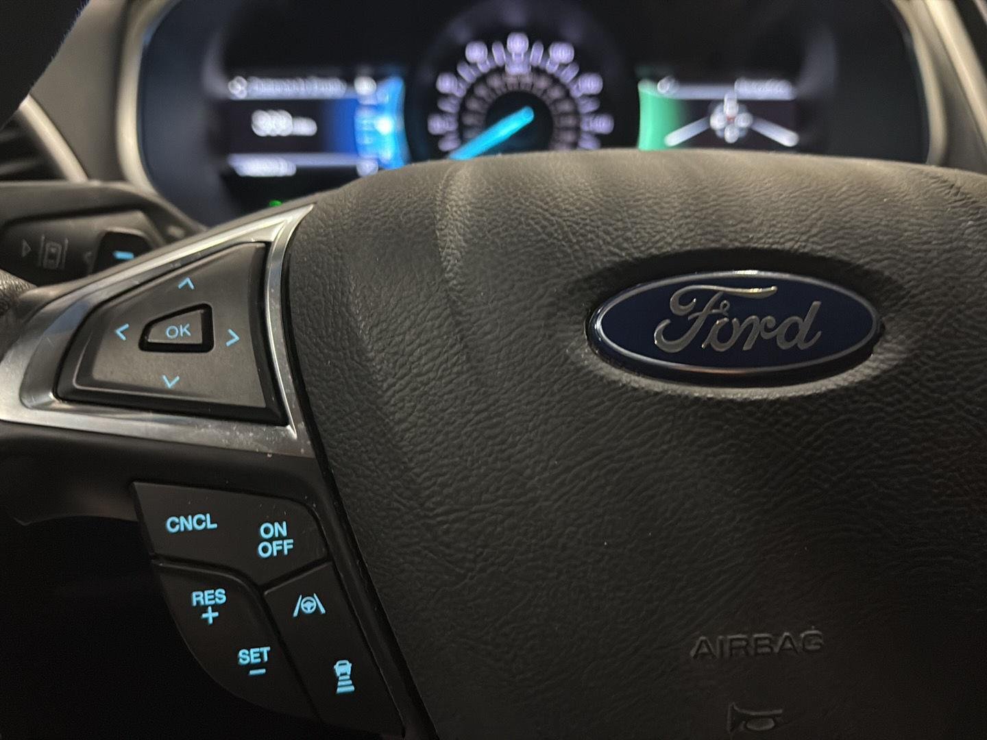 Used 2019 Magnetic Ford SEL image 22