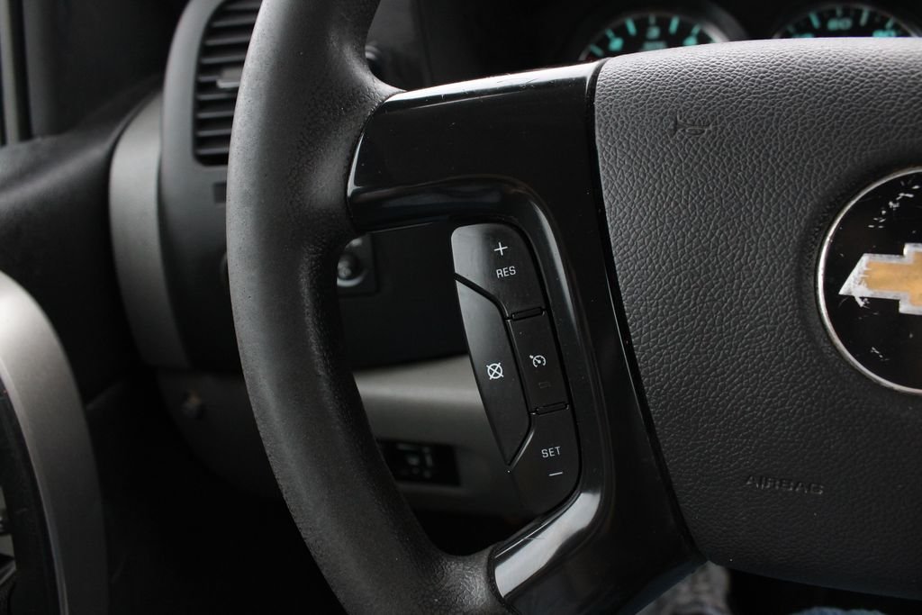 Used 2012 White Chevrolet LS image 9