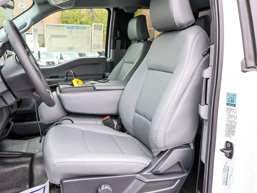 New 2026 Oxford White Ford 11' Dump Body image 17