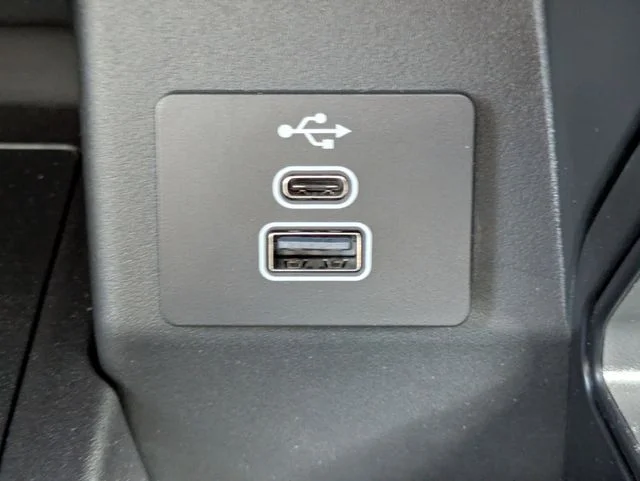 New 2026 Carbonized Gray Metallic Ford XLT image 22