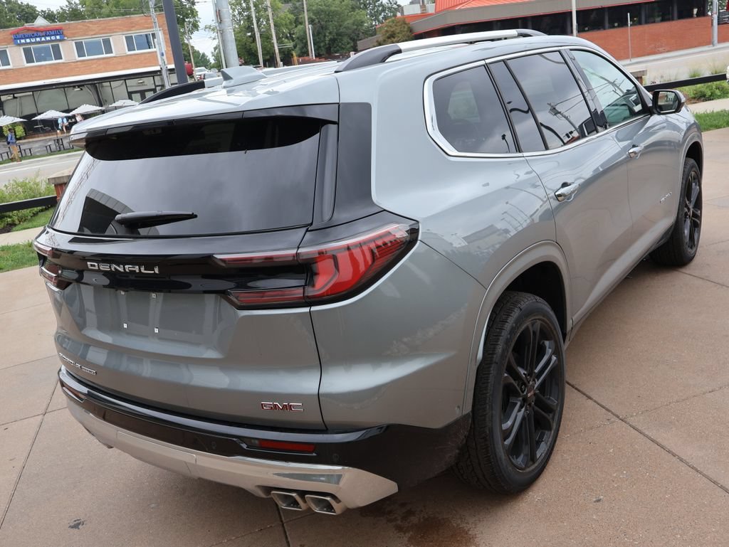 2026 GMC Acadia Denali - Photo 6