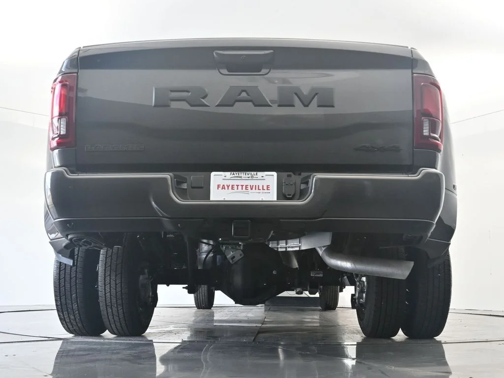 New 2026 Granite Crystal Metallic Clear-Coat Exterior Paint RAM Laramie image 41