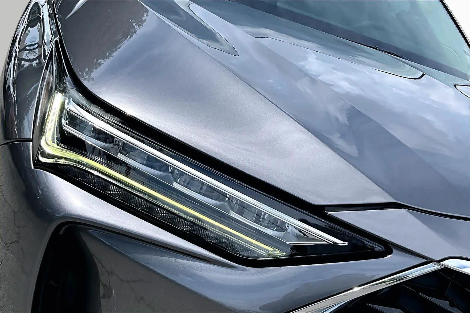 Used 2023 Liquid Carbon Metallic Acura w/Technology Package image 28