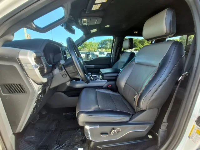 Used 2024 White Ford Lariat image 21
