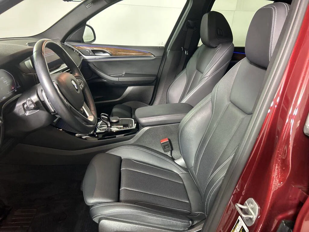 Used 2023 Aventurin Red Metallic BMW xDrive30i image 16